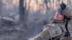 Военный корреспондент канала “Первый” Анна Прокофьева погибла в Белгородской области.