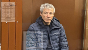 Миллиардера и владельца “Русагро” Вадима Мошковича арестовали в зале суда, отказав в залоге на 1 миллиард рублей.