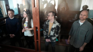 “Практика независимой журналистики признается экстремизмом”. В ходе закрытого судебного процесса по “делу журналистов” прокурор огласил приговор, и прозвучали “последние слова”.