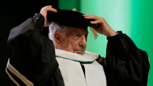 “Наша история, к счастью, всегда останется незавершенной”. В память о Варгасе Льоса.