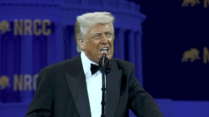 “Они позвонят и целуют мне задницу, eager to make a deal”: Trump on the reaction of country leaders to the tariff war unleashed by the USA.