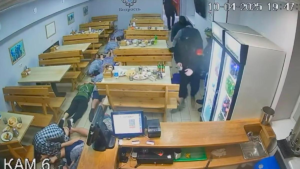 Власти Киргизстана требуют объяснений по поводу жесткого задержания своих граждан в бане в Москве.