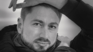 “Порой стоит приложить значительные усилия, чтобы задуть спички в чужих руках”. Композитор Илья Демуцкий рассказывает о новых балетах, сотрудничестве с Серебренниковым и черном квадрате, заслоняющем солнце.