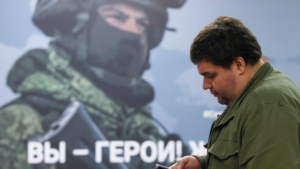 “На пять лет больше, чем он хотел”. Бывший сотрудник частной военной компании “Вагнер” был приговорен к 23 годам тюремного заключения за убийство и остался доволен решением суда.
