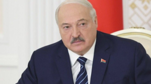 Лукашенко негодуется рекордному падению числа скота в Беларуси. Ранее в стране закончились картофель.