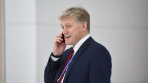“Это не сбои, это ограничения”. Кремль попросил москвичей “с пониманием” отнестись к отсутствию мобильного интернета на 9 мая.