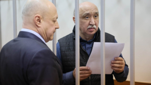 Москва вспомнит о скелетах в шкафу. Бывшего ректора Казанского университета приговорили к 22 годам колонии строгого режима за убийство политического оппонента.