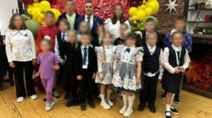 Депутата из Ленинградской области, отцом 31 ребенка от разных женщин и получившего статус «отца-героя», обвинили в «блуде» в Госдуме.