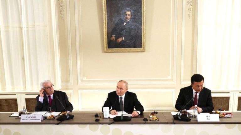 Путин заявил о готовности к переговорам с Зеленским, отметил необходимость разрешения конфликта между Израилем и Ираном дипломатическим путем и выразил мнение, что встреча с Трампом была бы полезной.