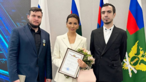 Глава Минюста наградил шутников Вована и Лексуса высшей наградой ведомства — медалью имени Кони — за их “вклад в обнаружение агентов иностранных государств”.