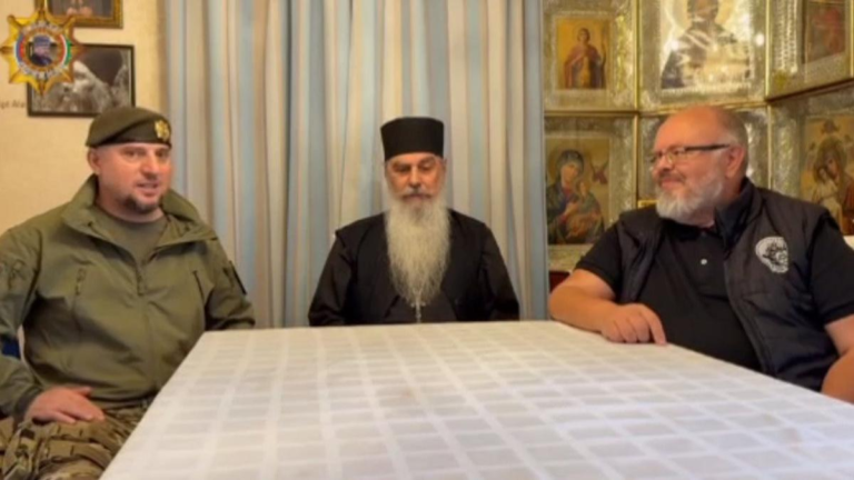 Глава спецназа “Ахмат” Алаудинов заключил мир с игуменом Валаамского монастыря, которого он назвал “неадекватом” за речь о московских мусульманах.