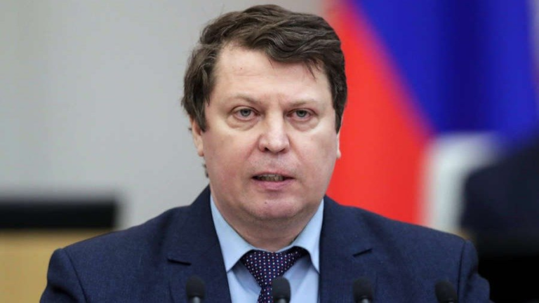 Суд вернул на выборах в Госдуму кандидата от КПРФ, которого дисквалифицировали за «нарушение авторских прав» из-за шрифтов Microsoft.
