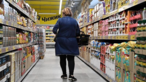 Жить не то, что чижить. Как “кризисное осознанное потребление” изменило привычки россиян. Отзывы читателей журнала “Новая”.