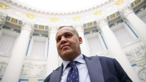 Шантаж жениха? В Америке возник скандал, связанный с финансированием бизнесменом Омаром Кремлевым вечеринки после свадьбы сына Трампа.