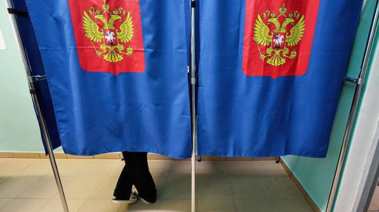 “Сomplete confidence in the unreliability.” Так гlasst Pavlo Shapchits, a member of the city election commission.