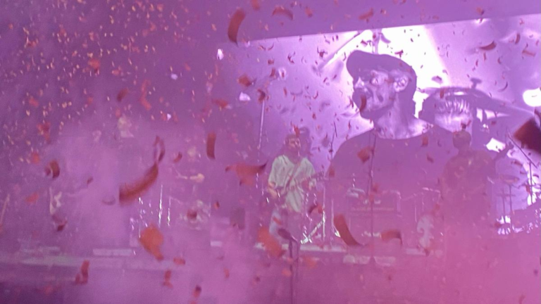 Превзойдите взрывы. Как прошёл фестиваль Ready Fest в Кишинёве, организованный российскими эмигрировавшими музыкантами-пацифистами.