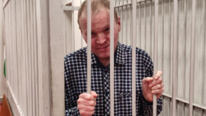«Я повержен и разбит. Угнетен и сломлен». Слова музыканта Андрея Шабанова из колонии — это крик политического заключенного, доведенного до отчаяния.