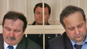 Пуха будет судиться за Кабана. Против бывшего мэра Владивостока возбудили уголовное дело по обвинению почти 30-летней давности.