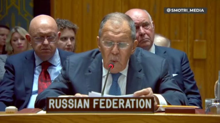 “Мы не собираемся делать паузу”. Лавров заявил, что Россия не остановит военные действия во время переговоров с Украиной.