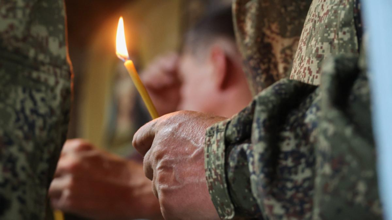 Священный жезл. Почему патриарх Кирилл бросил вызов Евангелию.