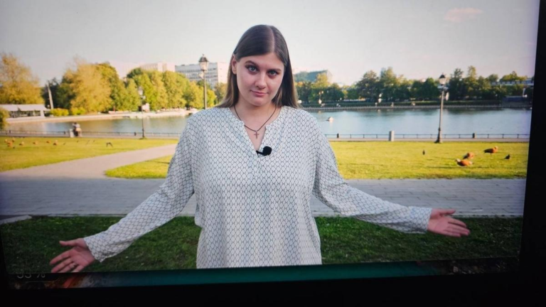“Состояние острого стресса.” В Москве пропала кандидат в депутаты Юлия Кузнецова. Видео на ее канале свидетельствует: Кузнецова может быть в опасности. Анализ “Новой газеты”.