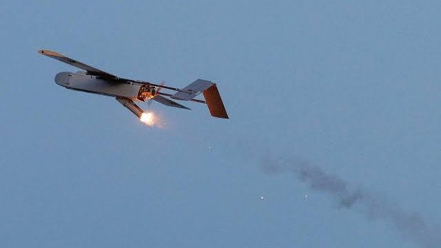 Беспилотные аппараты массово атаковали Белгородскую и Ростовскую области. Таганрог отразил нападение без потерь, однако имеются “последствия на земле”, а на Белгородщине пострадали и погибшие. Также пострадал житель Самарской области.