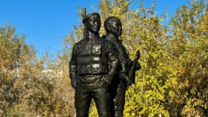 В Якутске на месте разрушенного памятника ссыльным полякам был установлен новый монумент в честь участников Сибирского военно-окружного восстания.