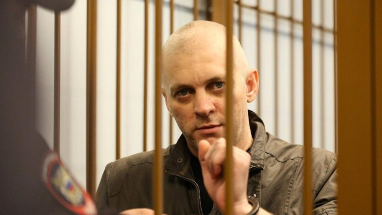 “Теперь можно говорить о краденой пятилетке”. Семиэль Ведель, осужденный за три телефонных разговора, рассказывает о годах в тюрьме, подорванном здоровье и жизни семьи без него.