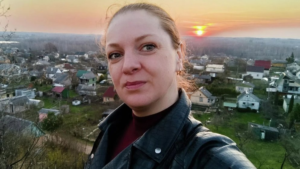 Рижский суд приговорил гражданку Латвии к 6 годам тюремного заключения за перевод 4 тыс. рублей на нужды армии РФ.