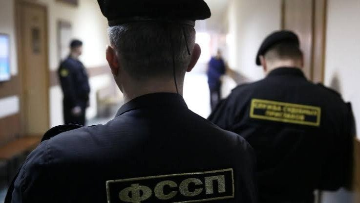 Банки жалуются на десятки миллионов запросов судебных приставов о должниках.