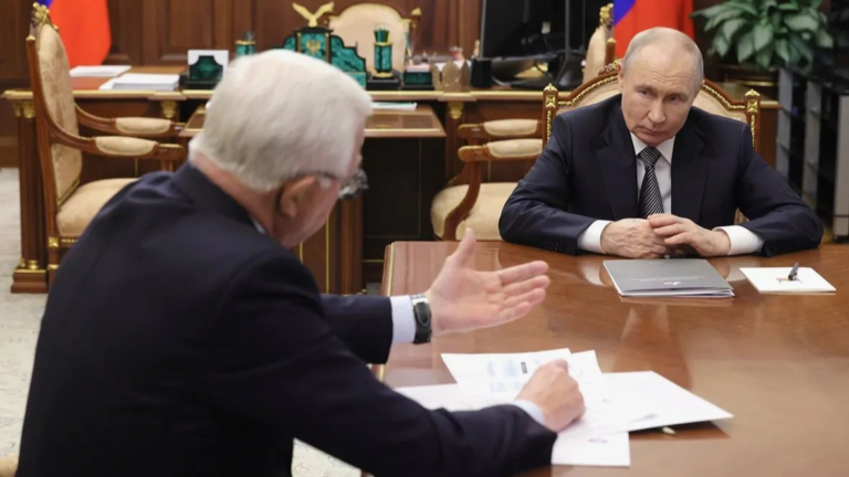 Глава РСПП запросил ясные правила введения временного управления на предприятиях, которые “слабо” защищены от атак дронов. Указ об этом подписал Путин еще в августе.